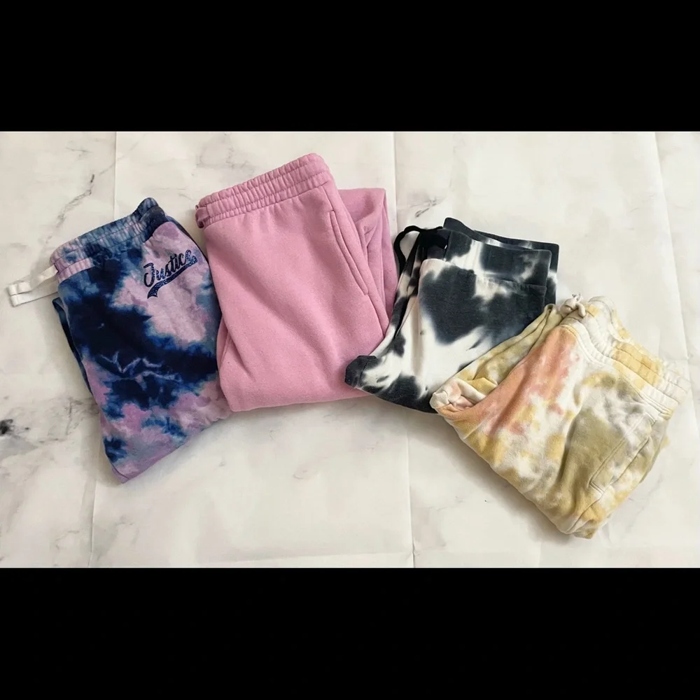 Bundle of pants - Picture 3 of 3